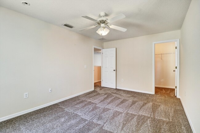 Building Photo - 2719 Portchester Ct