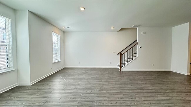 Building Photo - 55 Peeples Dr