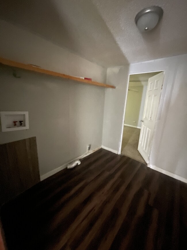 Building Photo - 65 Two Lynn Dr