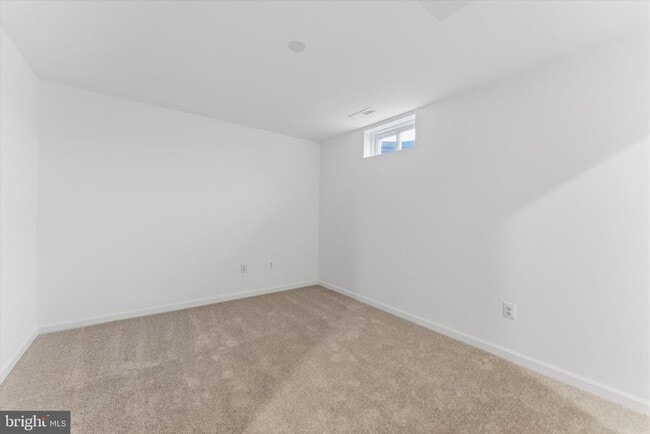 Building Photo - 501 Fontana Cir