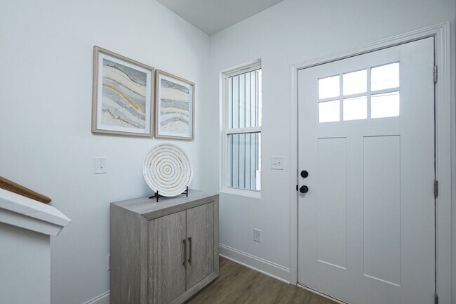 Building Photo - Brand new Duet Style Townhome in Charlotte!