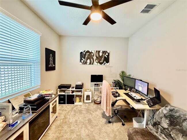Building Photo - 6255 Golden Bch Dr