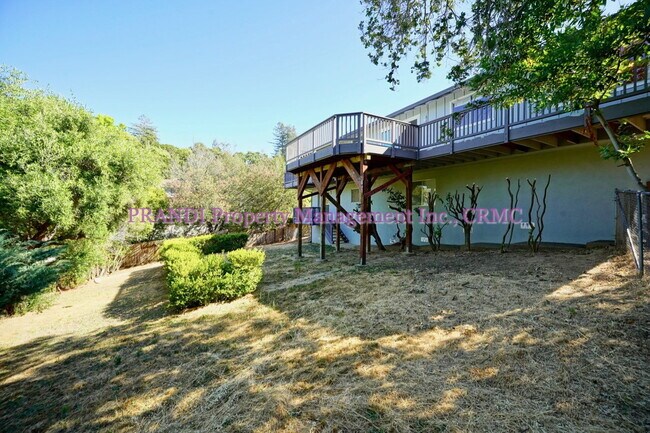 Building Photo - Private and Spacious Novato Home with 3 Ca...