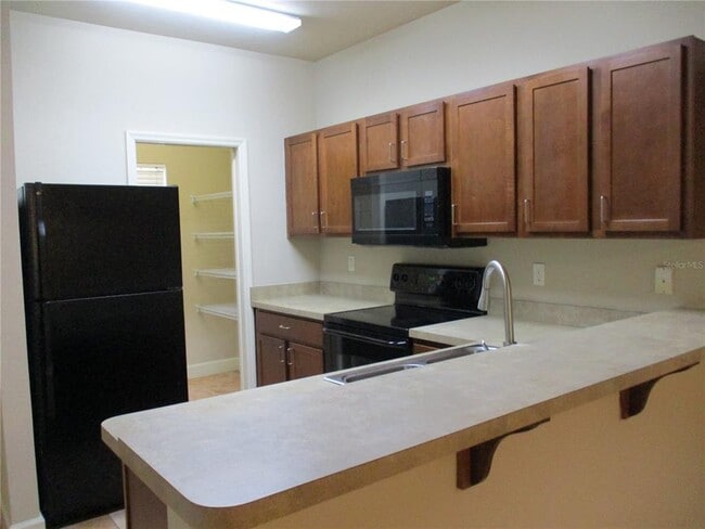 Building Photo - 2951 SW 35th Pl