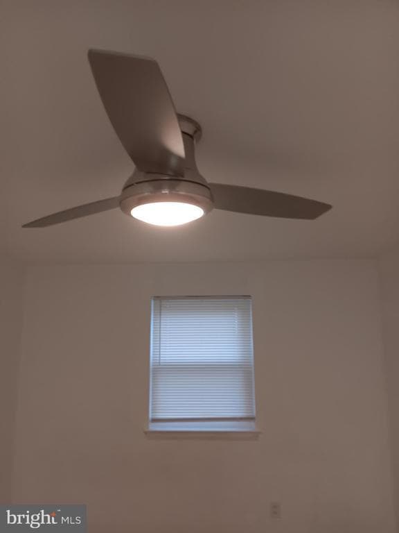 Building Photo - 3341 Mary St