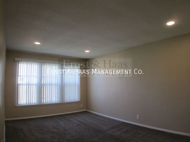 Building Photo - 4531 N Banner Dr