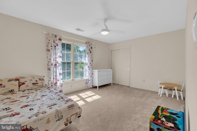 Building Photo - 7707 Lake Glen Dr