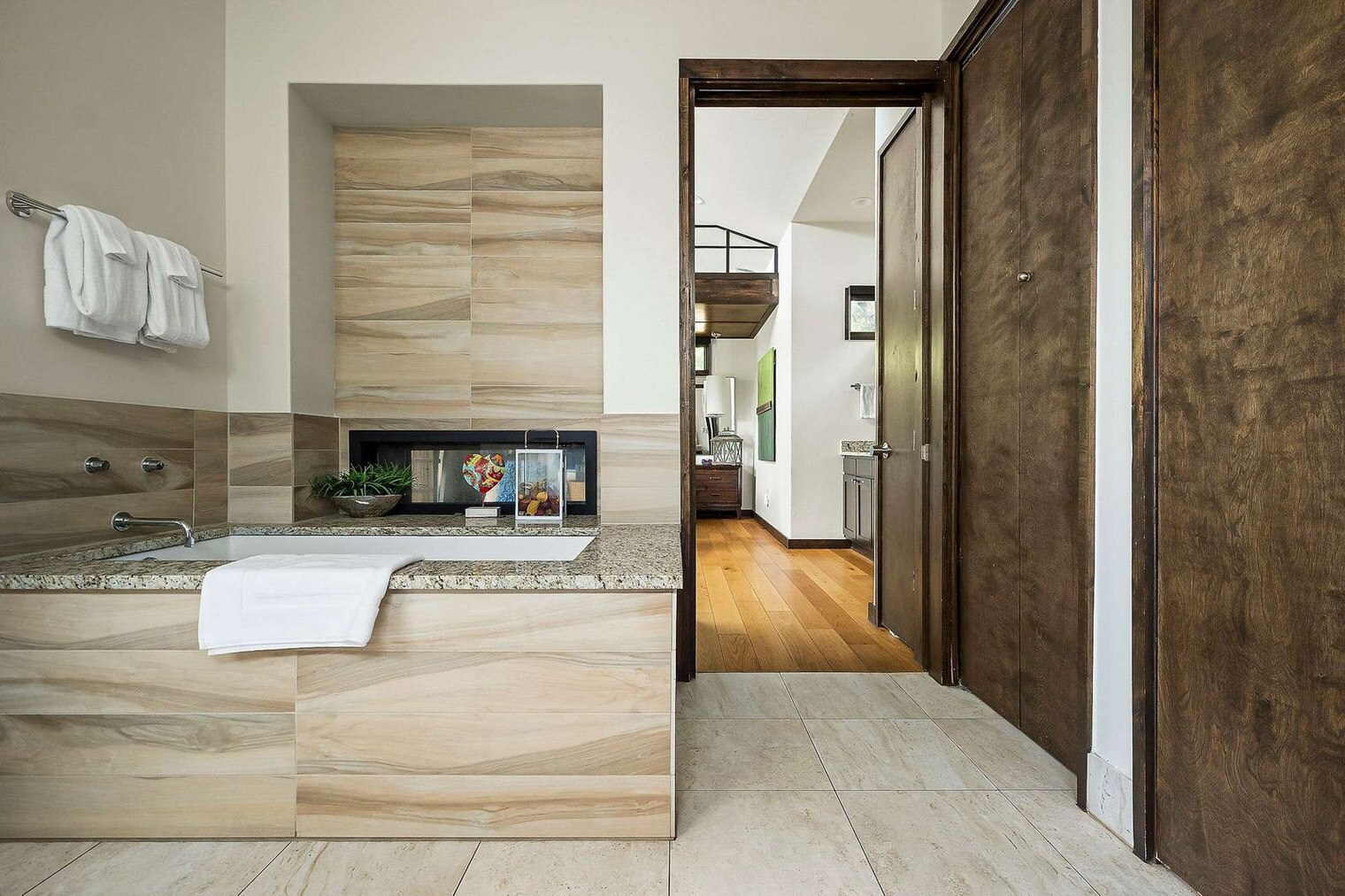 Building Photo - 2113 Barbaro Way