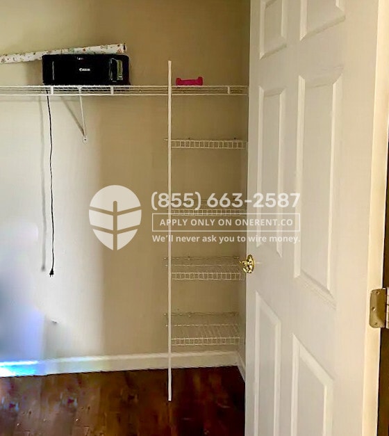 Building Photo - 38700 Tyson Ln