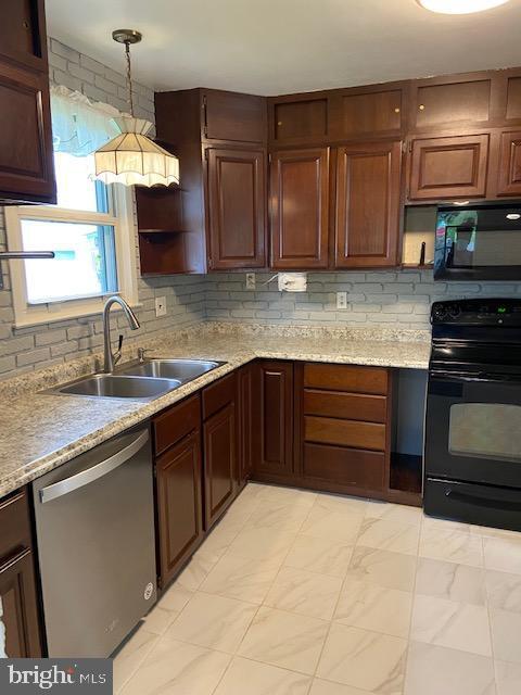 Building Photo - 600 Marlboro Rd