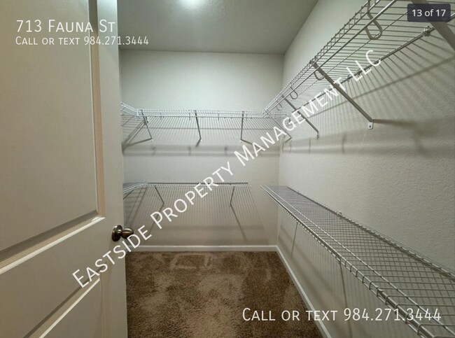 Building Photo - 713 Fauna St