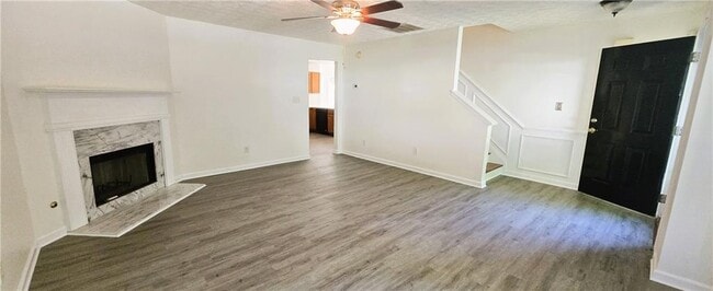 Building Photo - 345 Oakland Pl Dr
