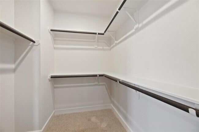 Building Photo - 127 Plumbago Loop