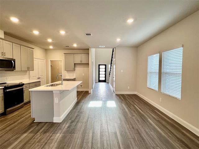 Building Photo - 3208 Sedge Grass Dr