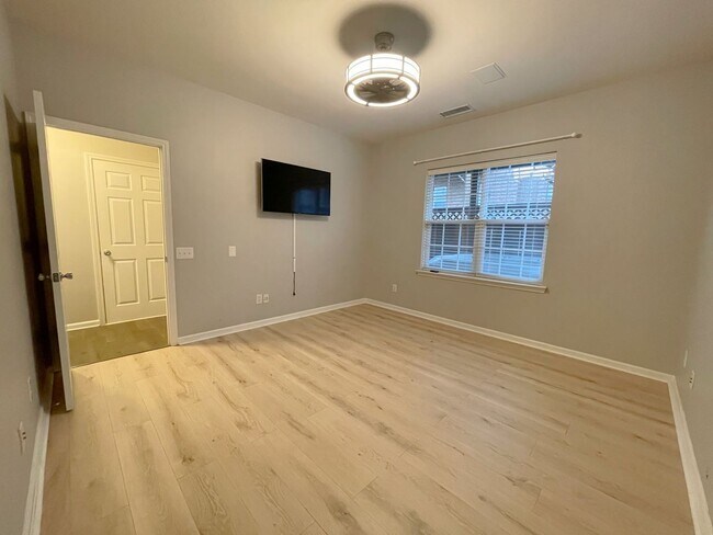 Building Photo - 2947 Castleberry Ct