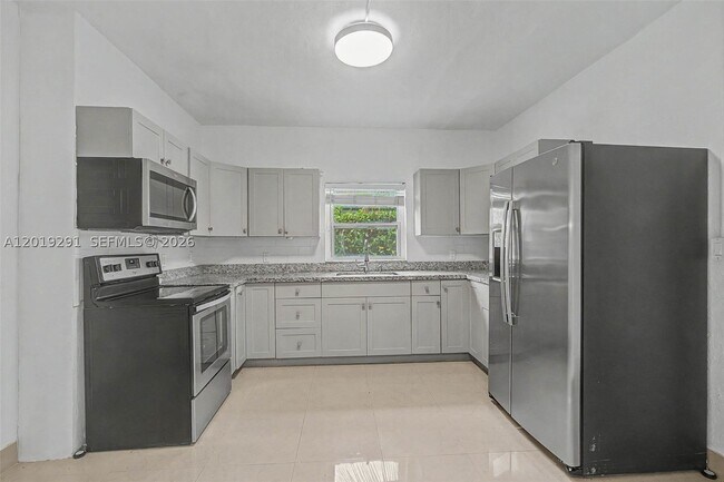 Building Photo - 5917 SW 62nd St