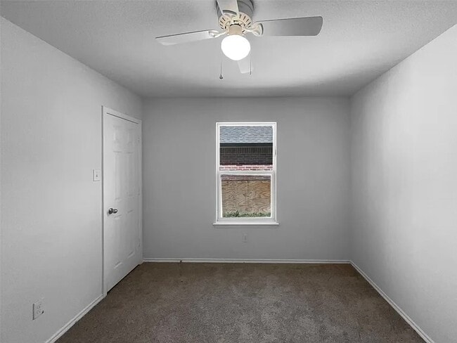 Building Photo - 3331 Light Pointe Dr
