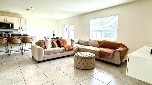 Building Photo - 900 Brooklet Dr