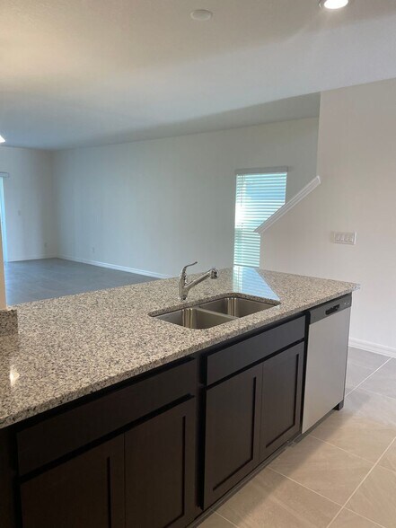 Building Photo - 1120 Myrtle Hammock Ln