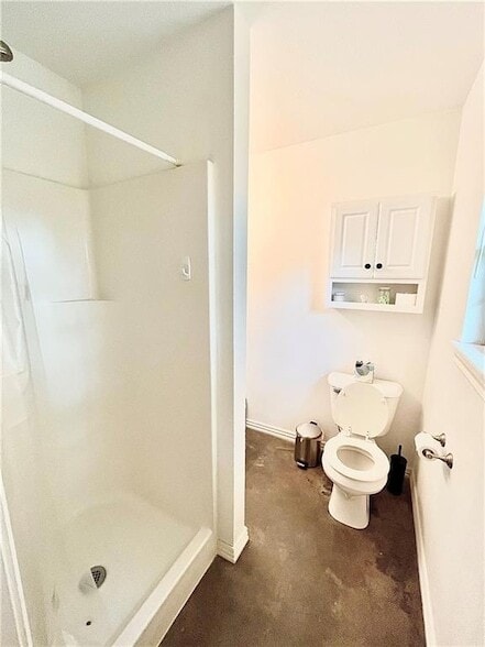 Building Photo - 721 Dockery Ln