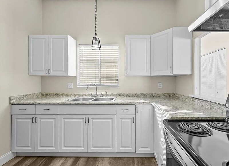 Building Photo - 5720 Gallatin Ln