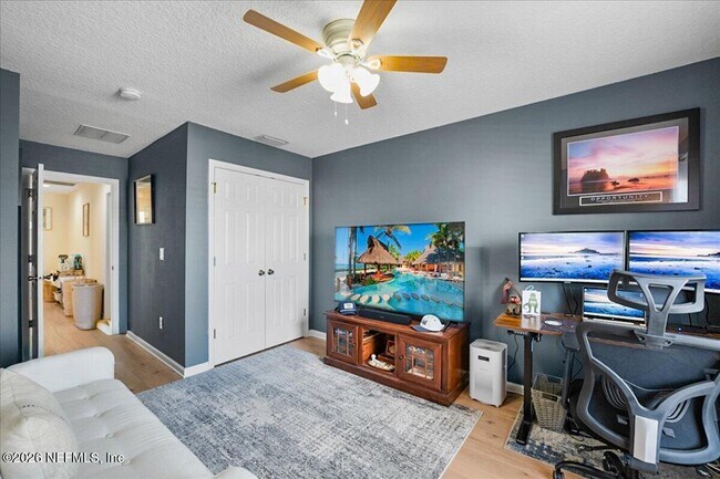 Building Photo - 1500 Calming Water Dr