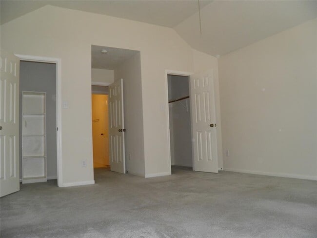 Building Photo - 8922 Benning Dr