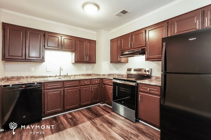 Building Photo - 3476 Postell Dr