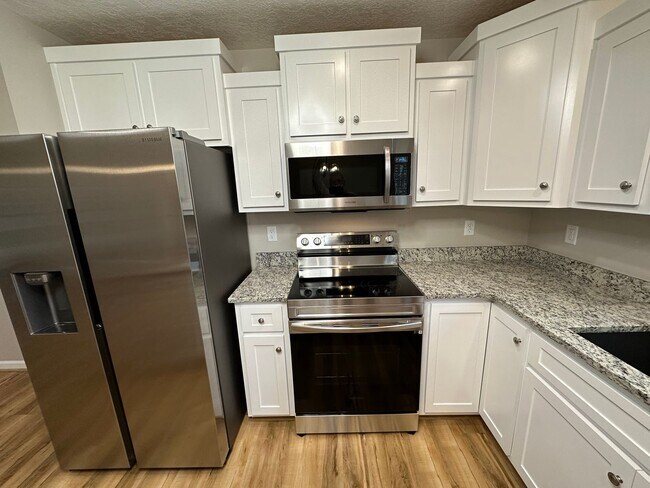 Building Photo - 177 Peregrine Pl
