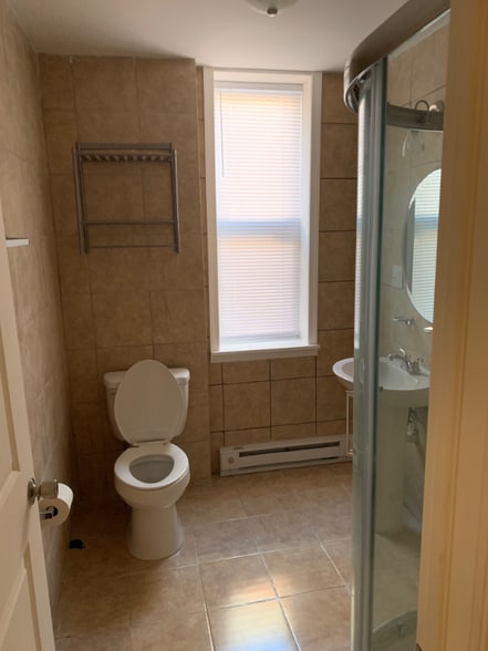 Building Photo - 1206 W Airdrie St