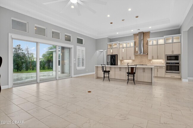 Building Photo - 53 Marden Dr