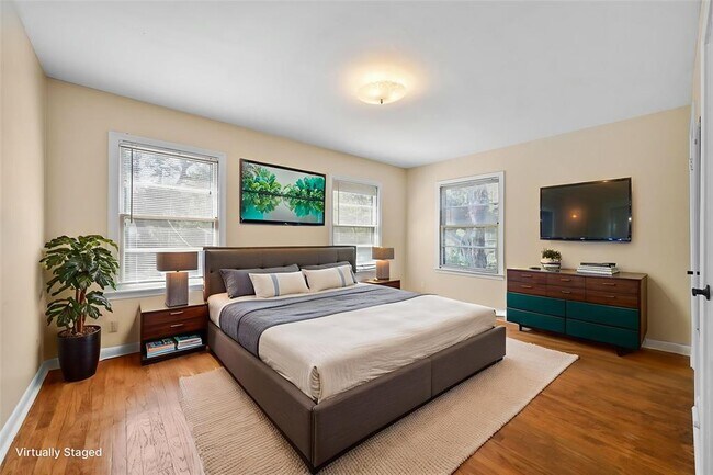 Building Photo - 1507 Travis Heights Blvd
