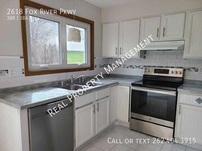 Building Photo - 2618 Fox River Pkwy