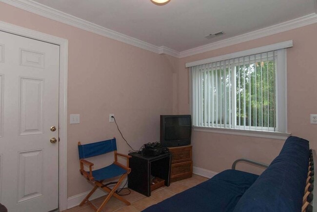 Building Photo - (W098) 4 Sea Oats Lane, Wrightsville Beach...