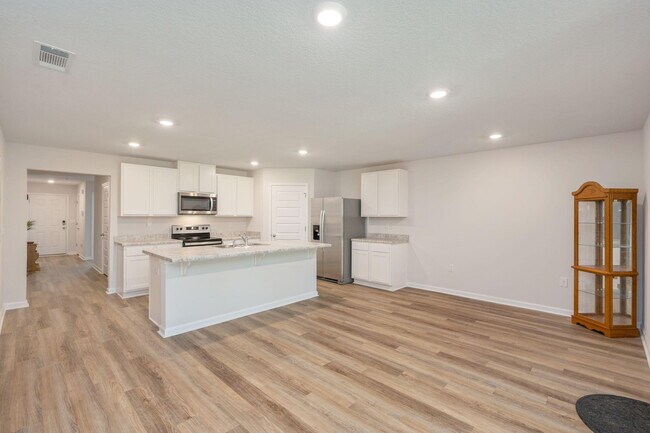 Building Photo - 3041 Heritage Plantation Blvd