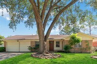 Building Photo - 12119 Dunlap St