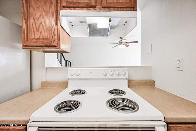 Building Photo - 4240 S 46th Pl