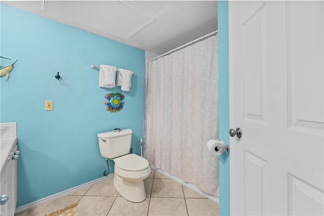 Building Photo - 15010 Leeward Dr