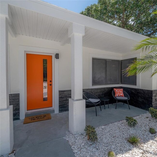 Building Photo - 4316 S Lois Ave