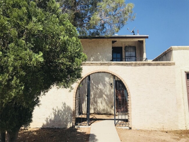 Building Photo - 3113 Wayside St