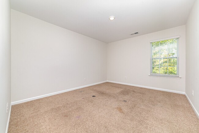 Building Photo - 2527 Linhay Dr.