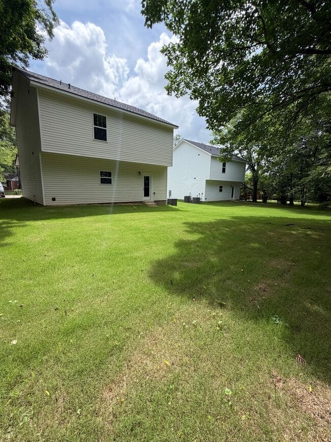Building Photo - 3 Bedroom 2.5 Bath 1,732 sq ft
