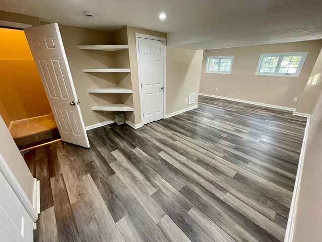 Building Photo - 84 C St