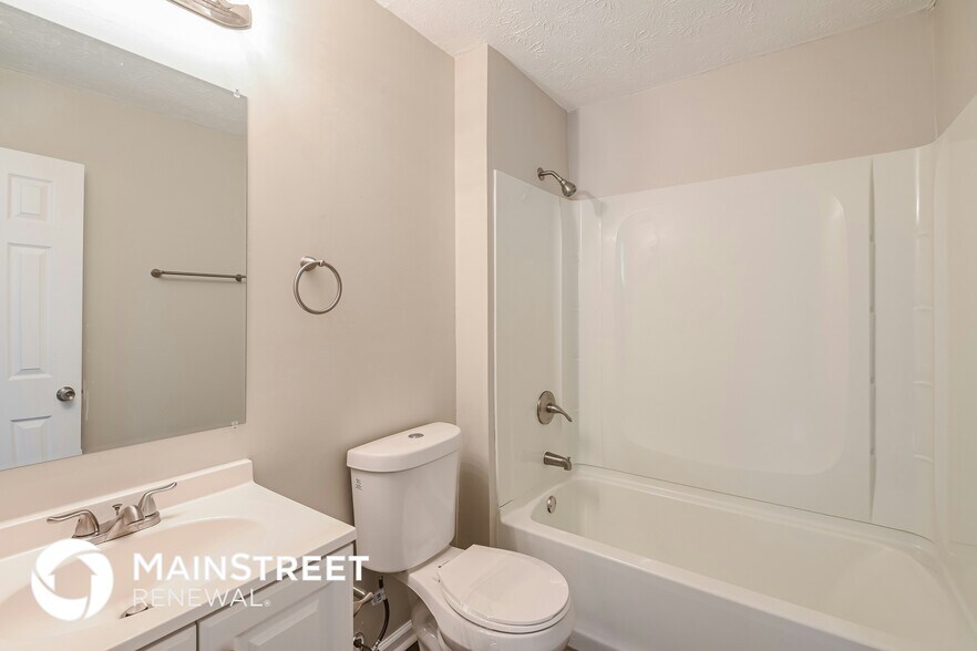 Building Photo - 3865 Scarsborough Dr SW