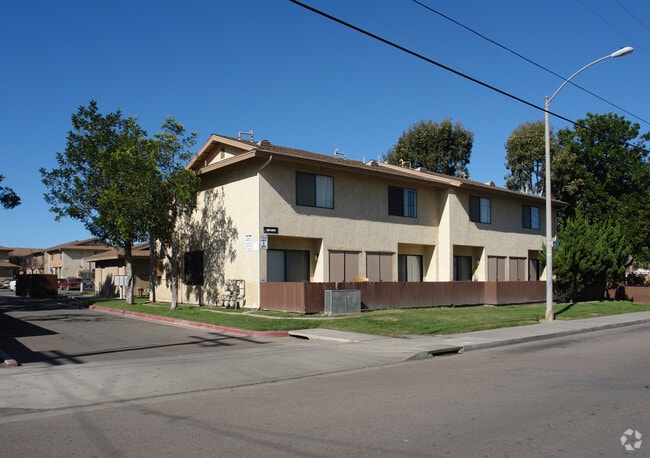 Building Photo - 285 Sycamore Rd