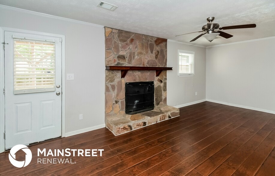 Building Photo - 3020 Creel Rd