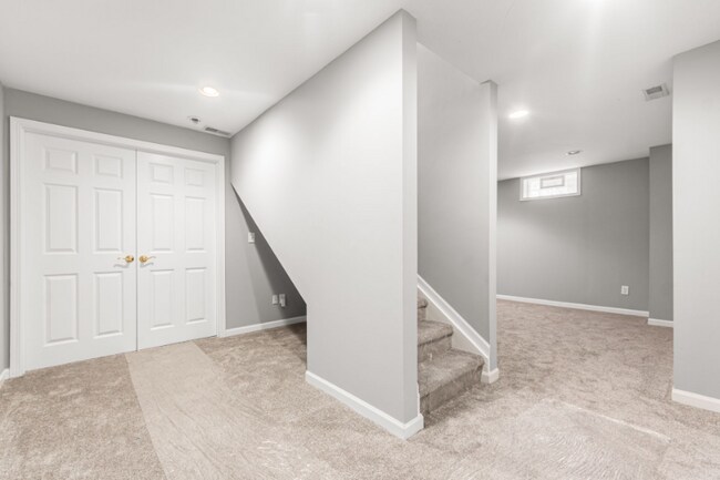 Building Photo - 4409 Leppert Rd