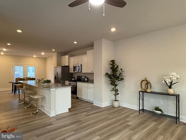 Building Photo - 6828 Winterhill Ln