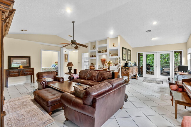 Building Photo - 20803 Cabrillo Way