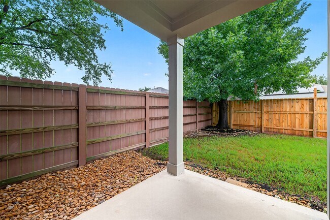 Building Photo - 5403 Canyon Hollow Dr